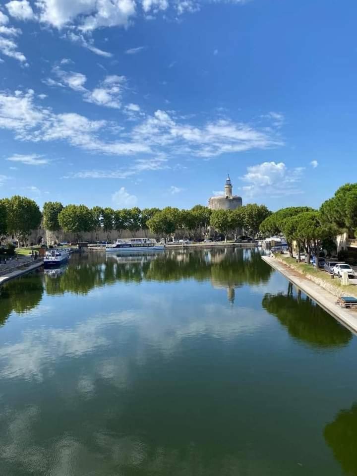 Location Gite En Provence Beaucaire  Eksteriør billede